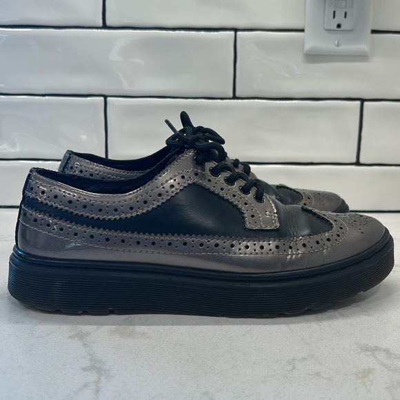 Doc Marten’s Black Metallic Floyd Brogues Loafer Shoes Leather Wing Tip Lug Sole - Picture 4 of 16